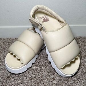 Sorel Women's Viibe Slingback Slip-Ons
Size 9
Honey White/Sea Salt